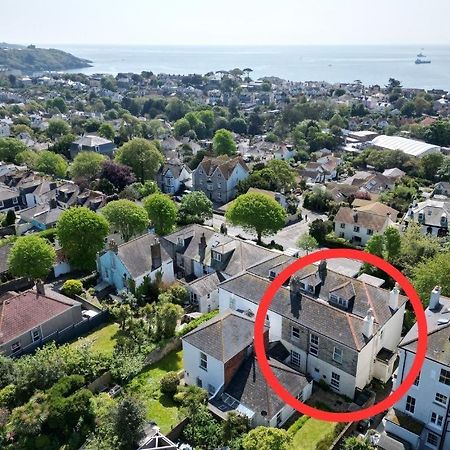 Pendennis - Bright Victorian Flat, Sea Views & Close To Beach 팰머스 외부 사진